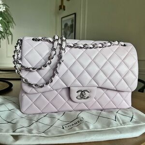 CHANEL jumbo double flap bag
